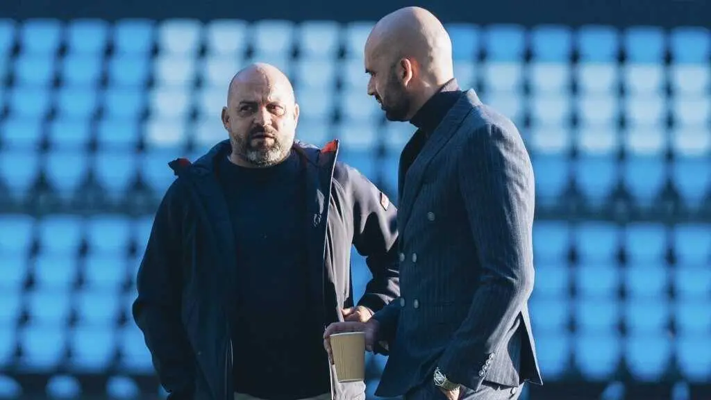 Manolo Gonz&aacute;lez e Claudio Gir&aacute;ldez, este domingo 30 de novembro en Bala&iacute;dos. (Foto: Celta)
