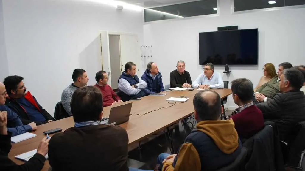 EuropaPress_7140490_reunion_sector_porcino_xunta