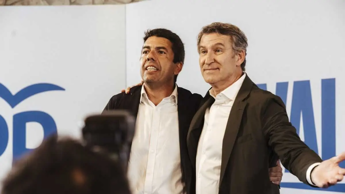 Carlos Maz&oacute;n e Alberto N&uacute;&ntilde;ez Feixoo. (Foto: Roberto Plaza / Europa Press)