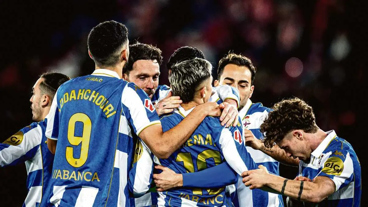 O Deportivo celebrando o gol dde Yeremay fronte o Almer&iacute;a, este s&aacute;bado (Foto: RC Deportivo).