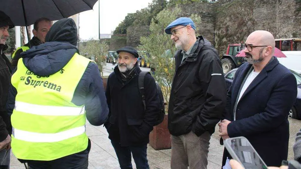 N&eacute;stor Rego e representantes do BNG participaron esta terza feira 20 de xaneiro nas protestas do sector agrogandeiro. (Foto: N&oacute;s Diario)