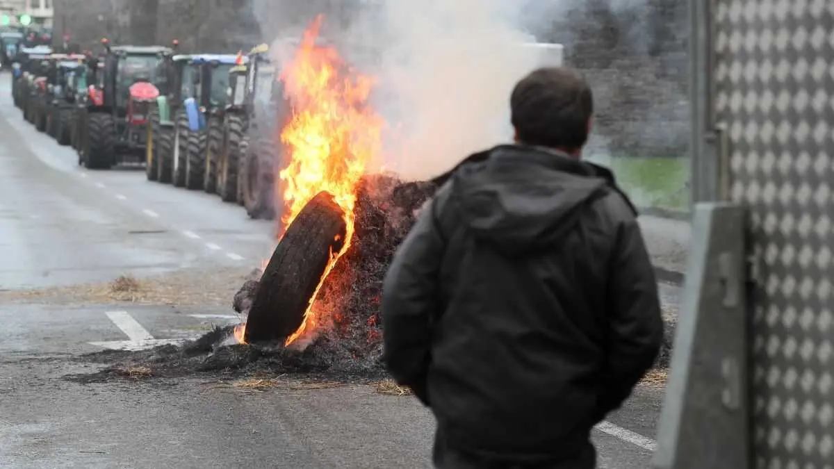 Protestas do sector agrogandeiro na contorna da Muralla de Lugo contra o acordo comercial da UE con Mercosur, o pasado 14 de xaneiro. (Foto: Carlos Castro / Europa Press)