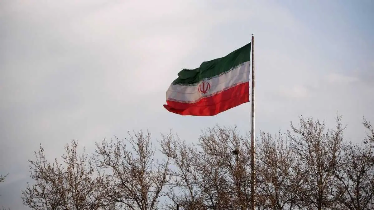 Imaxe de arquivo da bandeira de Ir&aacute;n. (Foto: Europa Press/Contacto/Rouzbeh Fouladi)