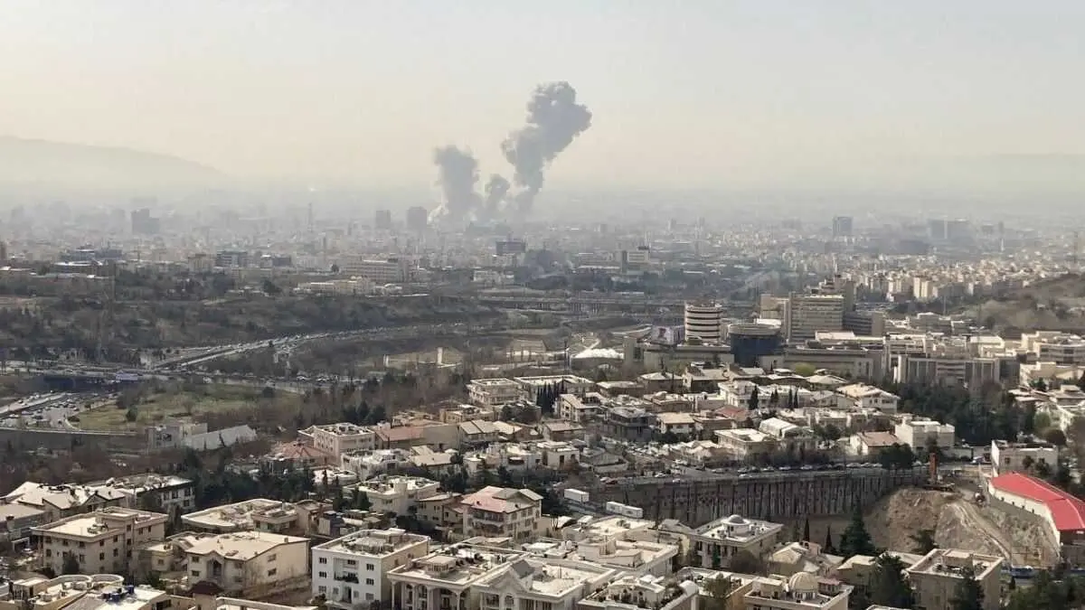 Explosi&oacute;n en Teher&aacute;n, 28 de febreiro. (Foto: Tasnim News Agency / ZUMA Press Wi)