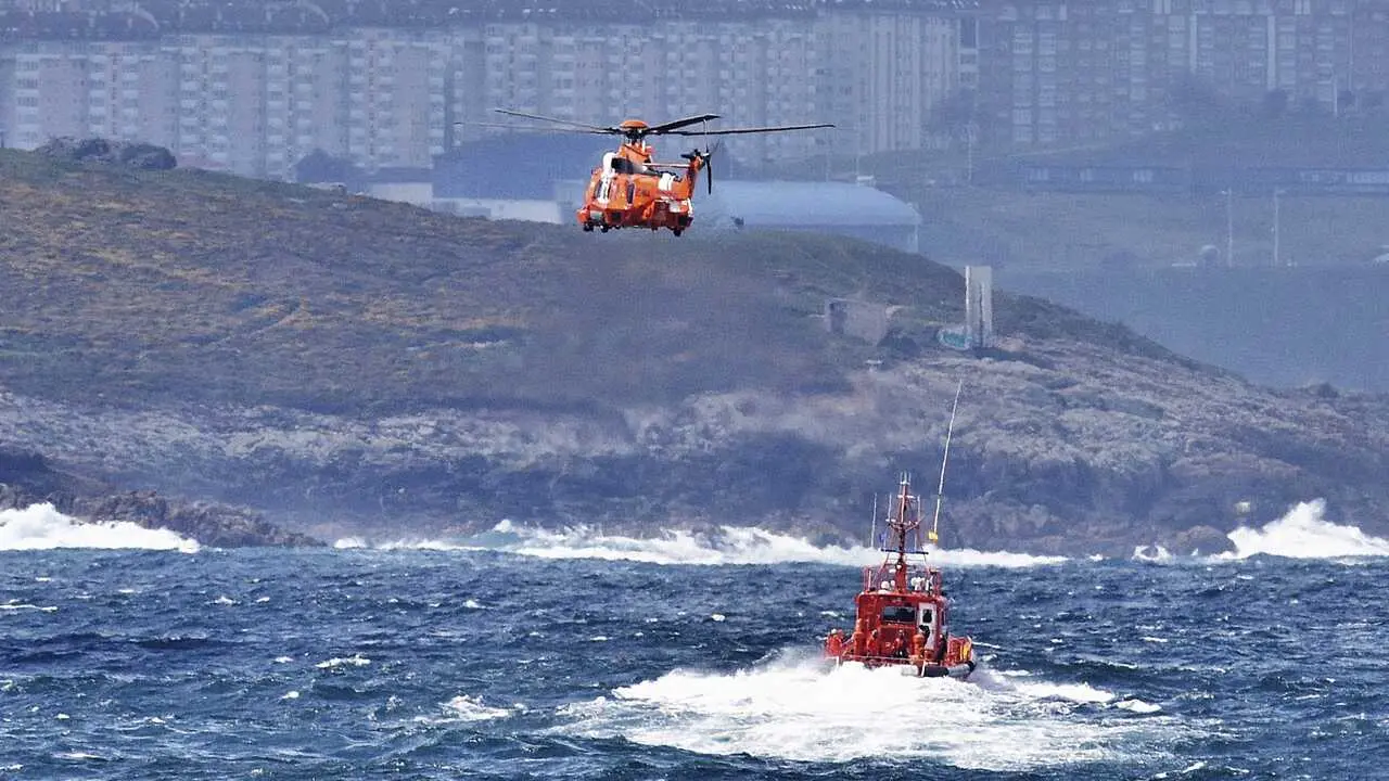 Helimer 402 de Salvamento Mar&iacute;timo con base na Coru&ntilde;a. (Foto: Marcos Garc&iacute;a / Salvamento Mar&iacute;timo)