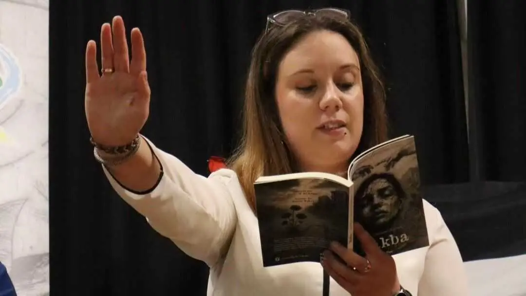 Patricia Torrado durante a presentaci&oacute;n de 'Nakba' no Porto do Son o 27 de marzo. (Foto: Asociaci&oacute;n Cultural Barbantia)