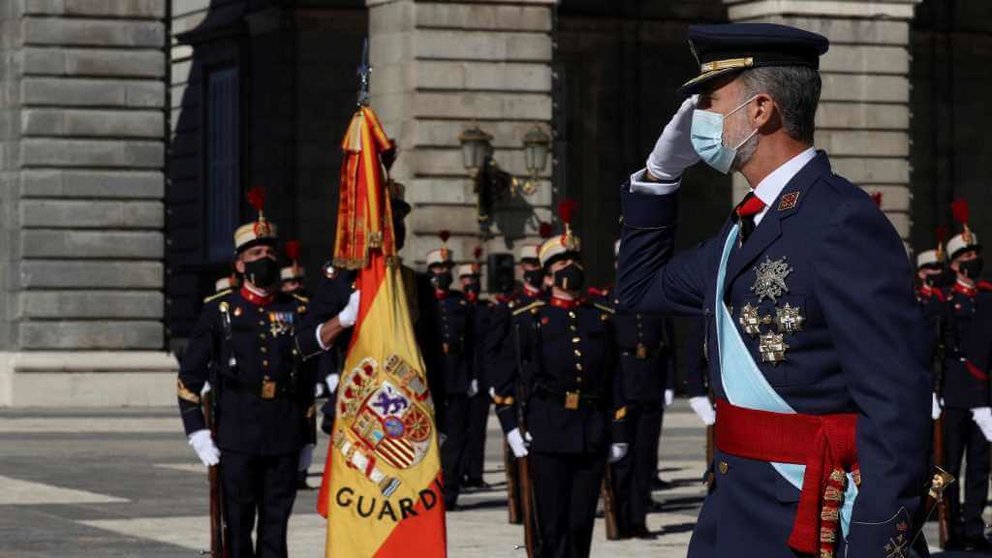 O rei Felipe VI de Borbón, onte no Palacio Real, presidiu o acto polo 12 de outubro xunto ao Goberno español (Imaxe: Pool / Europa Press)