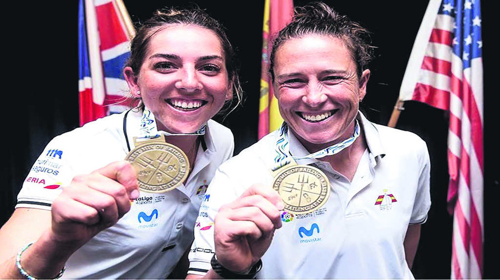 A galega (dereita) proclamouse campioa do mundo xunto con Paula Barceló no pasado ano 2020. (Foto: EP).