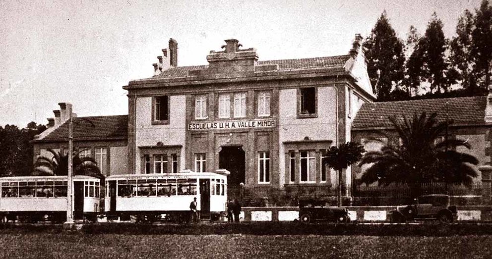 As escolas do Val Miñor con tranvía na segunda metade da década dos anos 20 (Imaxe: Nós Diario)