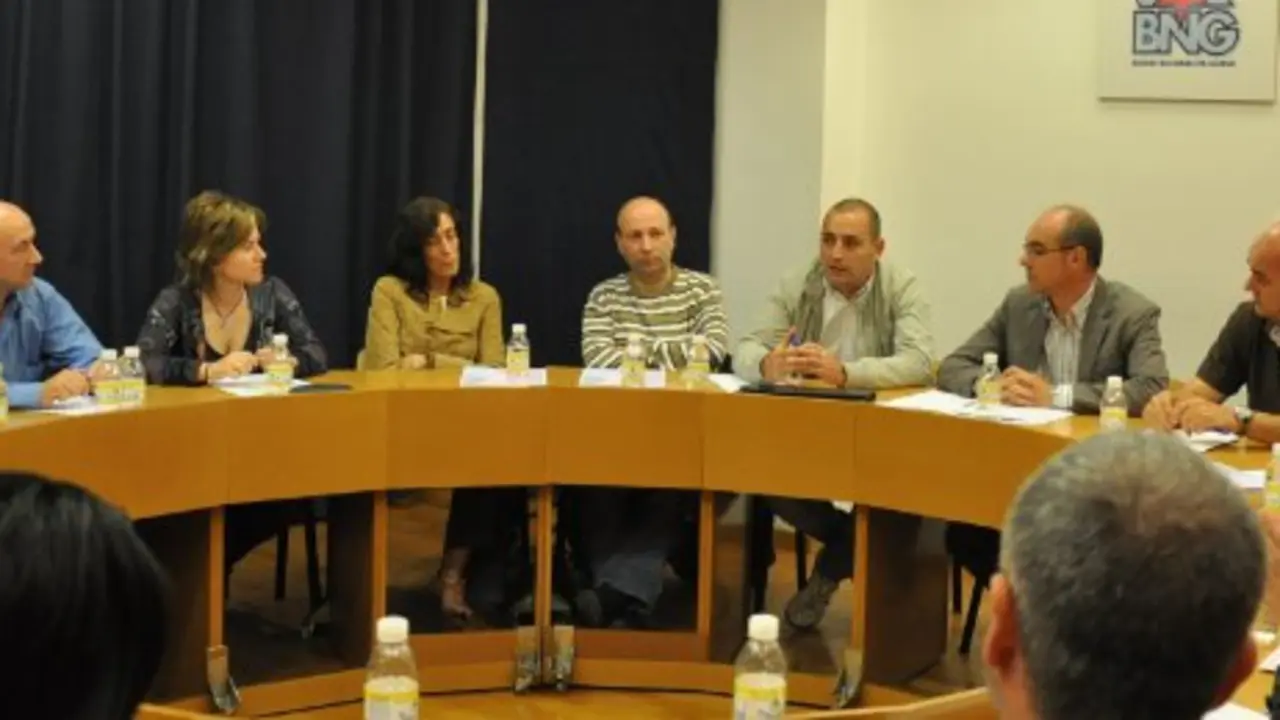 Encontro con delegad@s sindicais de NGB