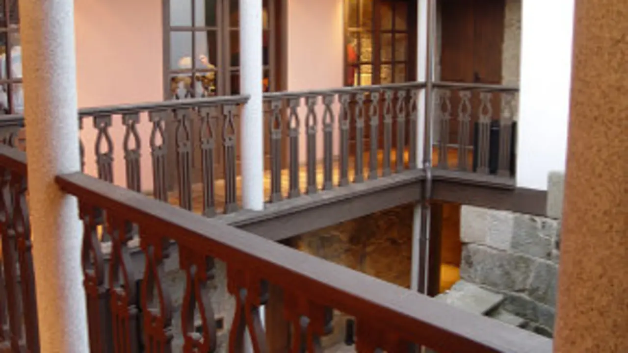Casa de Curros Enr&iacute;quez en Celanova, Casa dos Poetas 