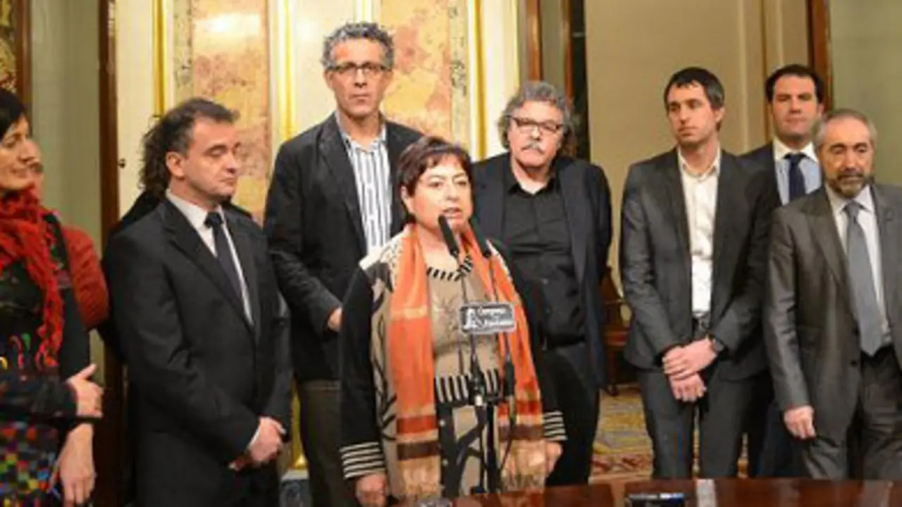 Deputad@s do BNG, Amaiur e ERC denuncian o "veto" &aacute; PL sobre a autodeterminaci&oacute;n