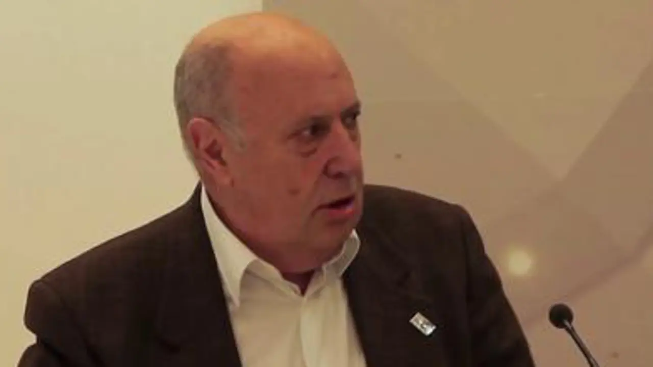 Xos&eacute; Lu&iacute;s M&eacute;ndez Ferr&iacute;n