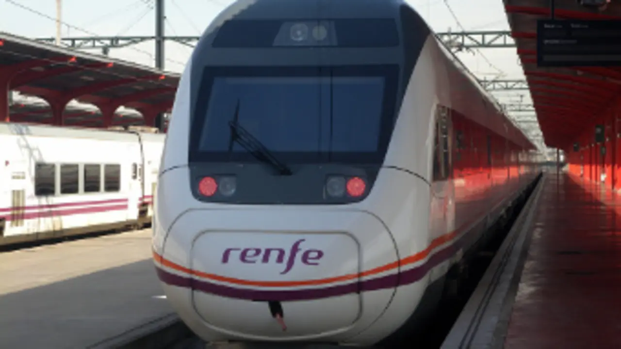 Imaxe de arquivo dun tren de Renfe. (Foto: Europa Press)