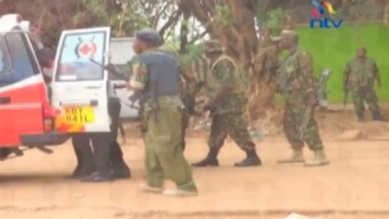 Momento do rescate das forzas kenyanas (Foto: NTV Kenya)