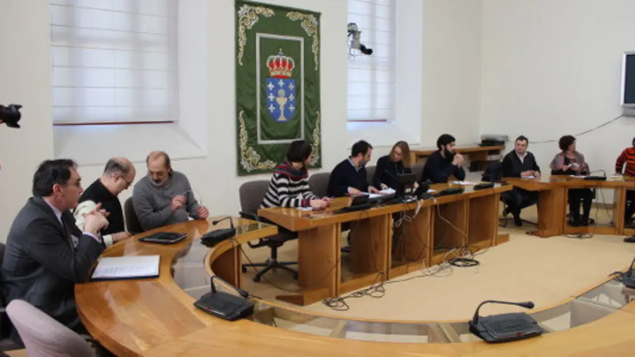 lingua parlamento moci&oacute;n