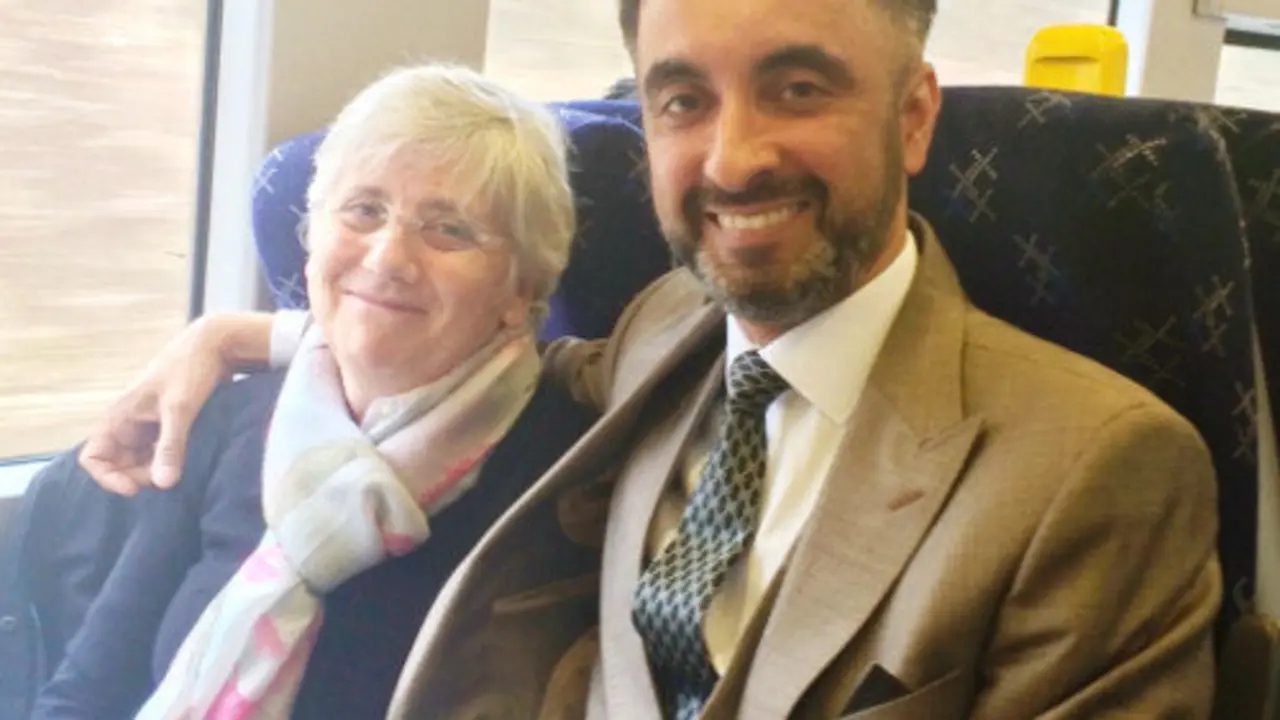 Clara Ponsat&iacute; e o seu avogado