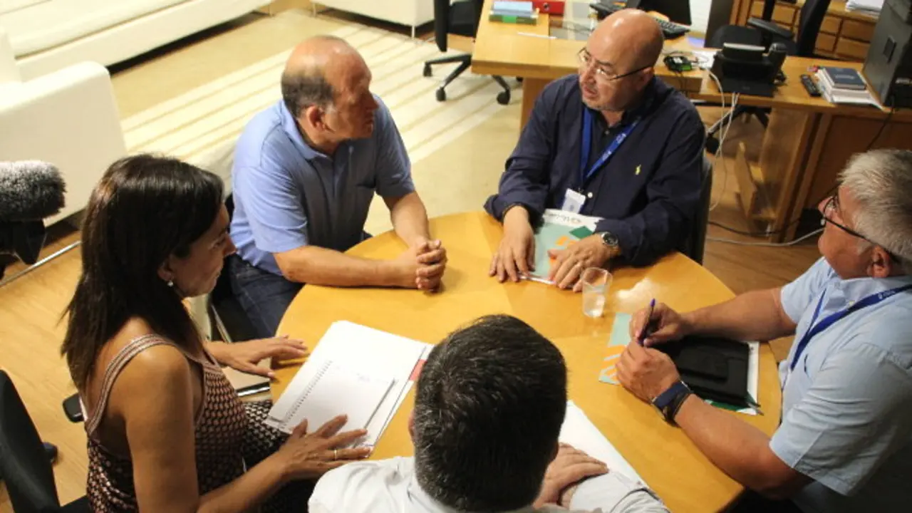 [Imaxe: PSdeG] Leiceaga e Garc&iacute;a, durante a rolda de prensa.
