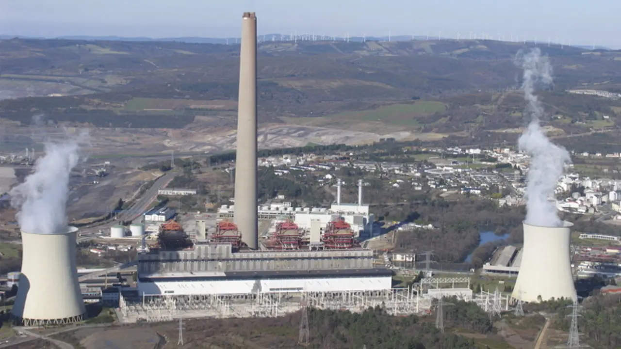 Central t&eacute;rmica de Endesa nas Pontes.
