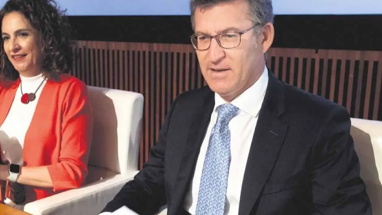 A ministra de Facenda, María Jesús Montero, co presidente da Xunta, Alberto Núñez Feixoo (Imaxe- Xunta da Galiza)
