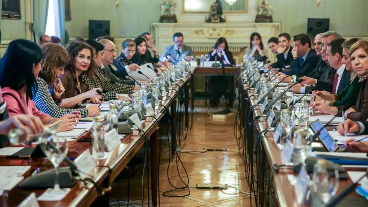 Reuni&oacute;n da Comisi&oacute;n Nacional da Administraci&oacute;n Local (Imaxe: Eruopa Press)