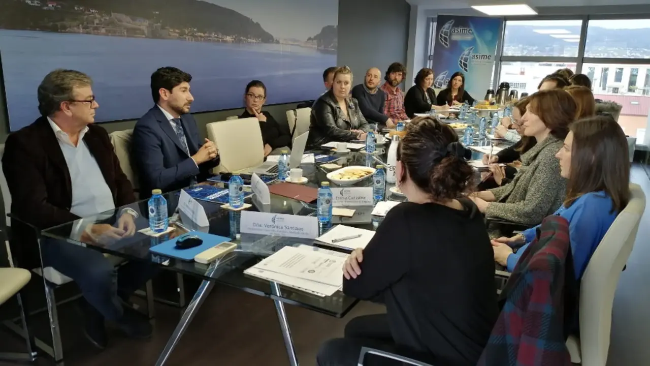Reuni&oacute;n da patronal Asime en Ferrol antes das medidas adoptadas polo Goberno espa&ntilde;ol (Europa Press)