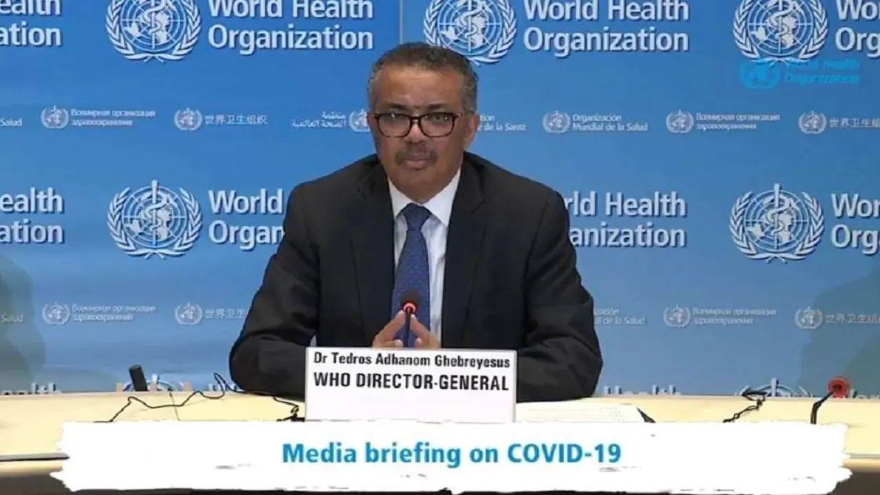 O director da OMS, Tedros Adhanom, ante a prensa. (Imaxe: OMS)