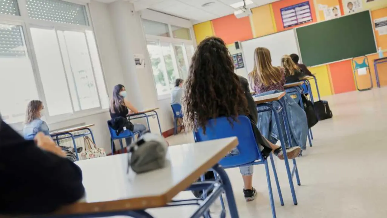 A Consellar&iacute;a de Educaci&oacute;n prop&oacute;n comezar as aulas o 10 de setembro (Imaxe: Jes&uacute;s Hell&iacute;n / Europa Press)