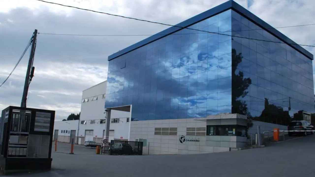 Instalaci&oacute;ns do Grupo Caama&ntilde;o no municipio de Culleredo (Imaxe: N&oacute;s Diario).