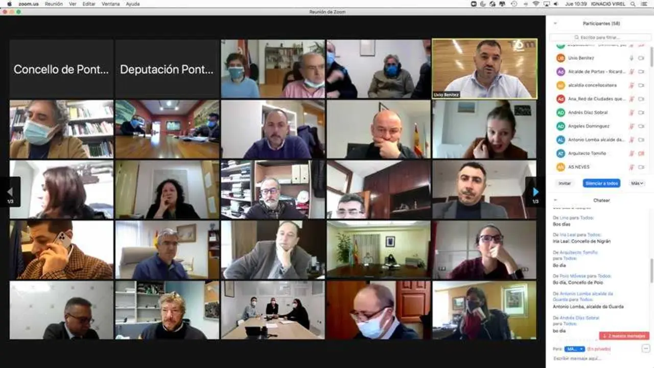 Imaxe da reuni&oacute;n con representantes dos concellos. (Foto: Deputaci&oacute;n de Pontevedra)