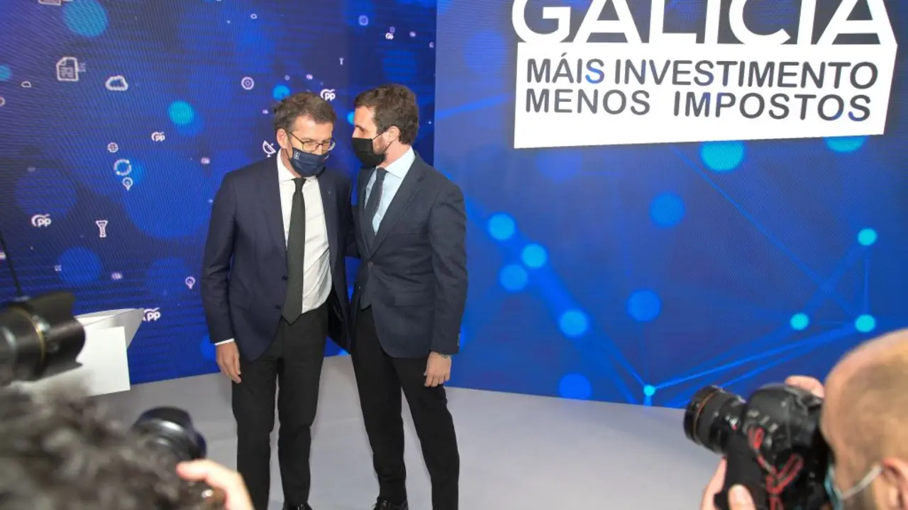 Alberto N&uacute;&ntilde;ez Feixoo e Pablo Casado na Coru&ntilde;a (Foto: M. Dylan / Europa Press)