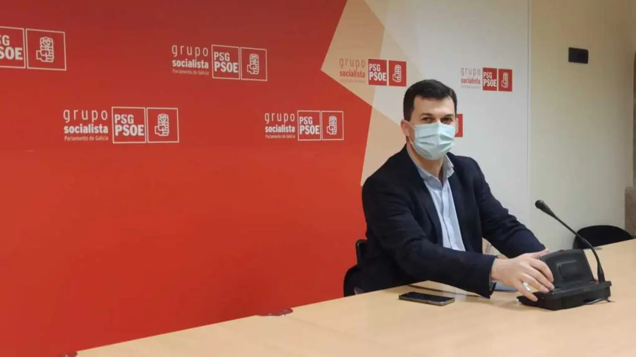 Gonzalo Caballero, en rolda de prensa (Foto: Europa Press).