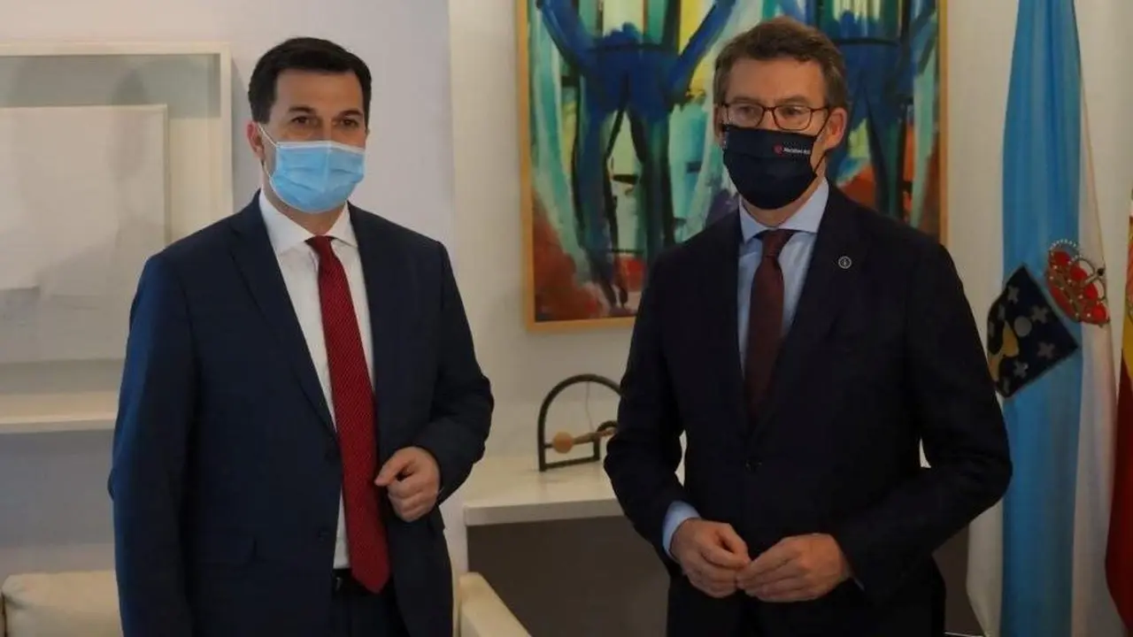 Reuni&oacute;n entre Gonzalo Caballero e Alberto N&uacute;&ntilde;ez Feixoo. (Foto: PSdeG)