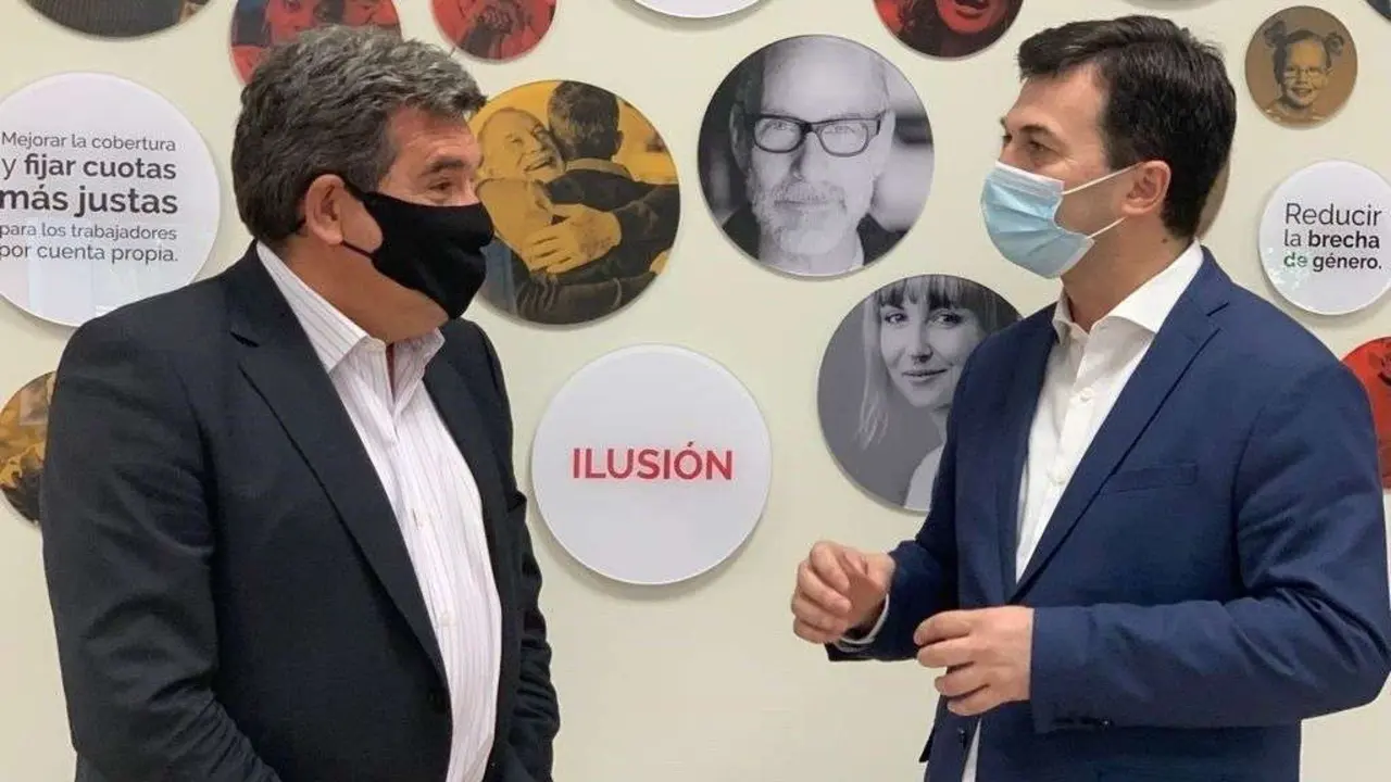 Gonzalo Caballero co ministro de Inclusi&oacute;n, Jos&eacute; Luis Escriv&aacute;. (Foto: PSdeG) #psdeg #gonzalocaballero #risga #xunta #psoe #seguridadesocial#inclusi&oacute;n #jos&eacute;luisescriv&aacute;