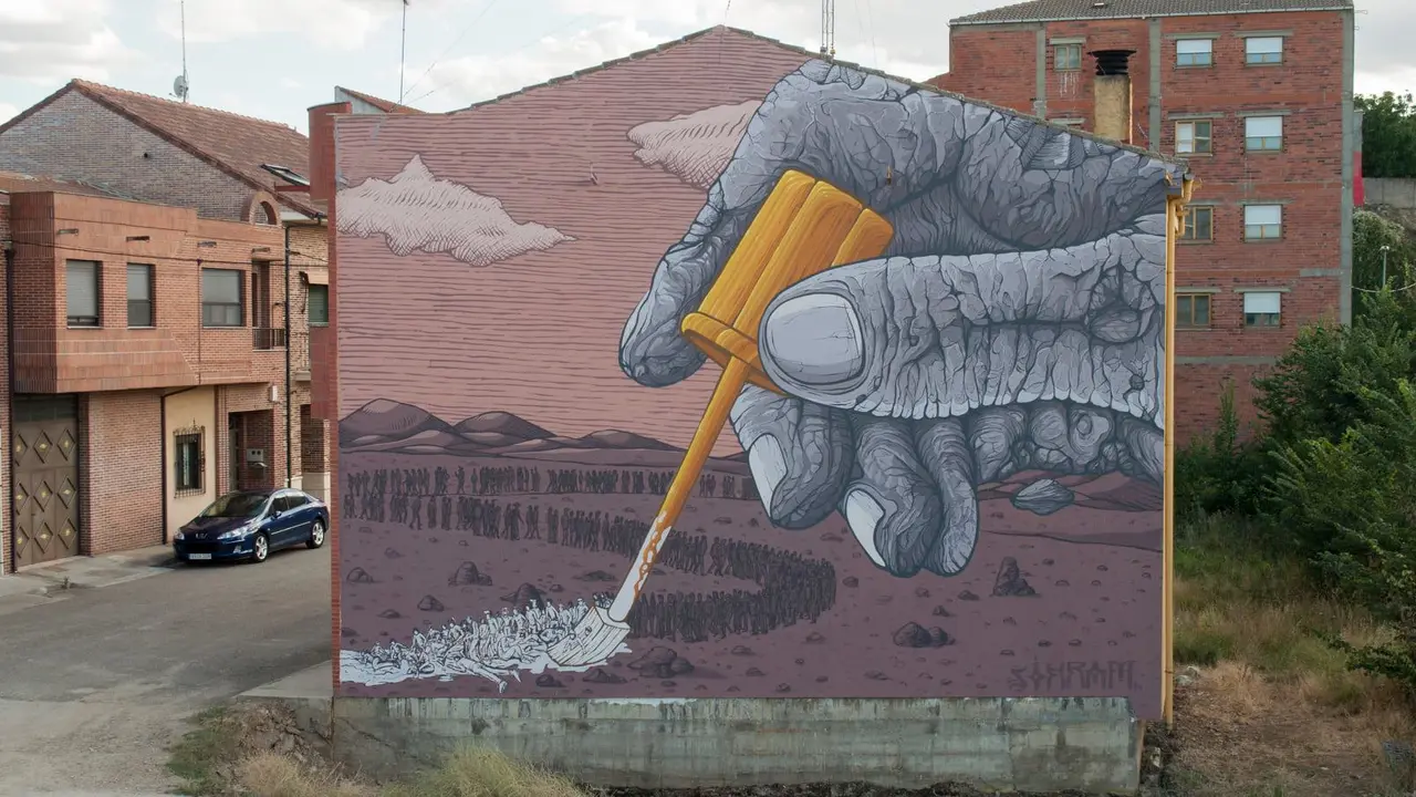Mural 'Correcci&oacute;n Pol&iacute;tica' de Sokram, creado nun inmoble de La Ba&ntilde;eza. (Foto: Sokram) #mural #sokran #laba&ntilde;eza #muralista #galiza #diosketecrew