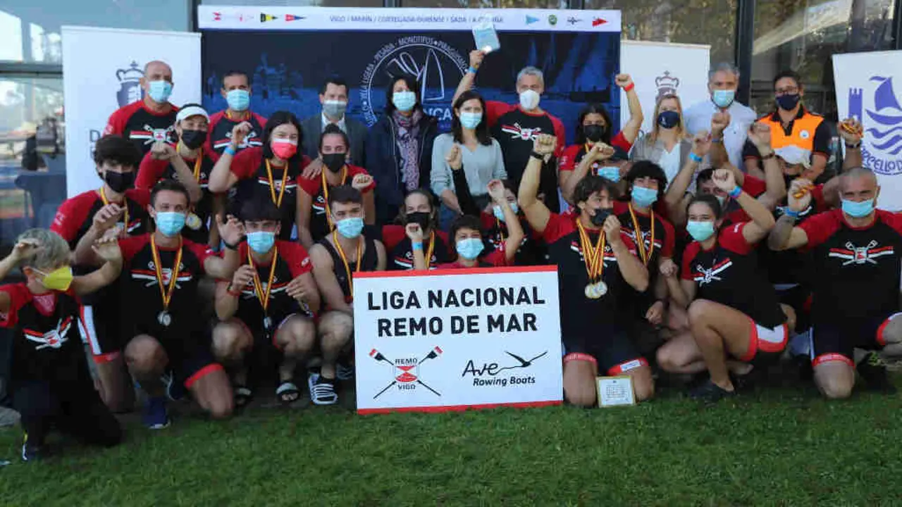O Remo Vigo campi&oacute;n da I Liga Estatal de Remo Mar (Foto Moebius).