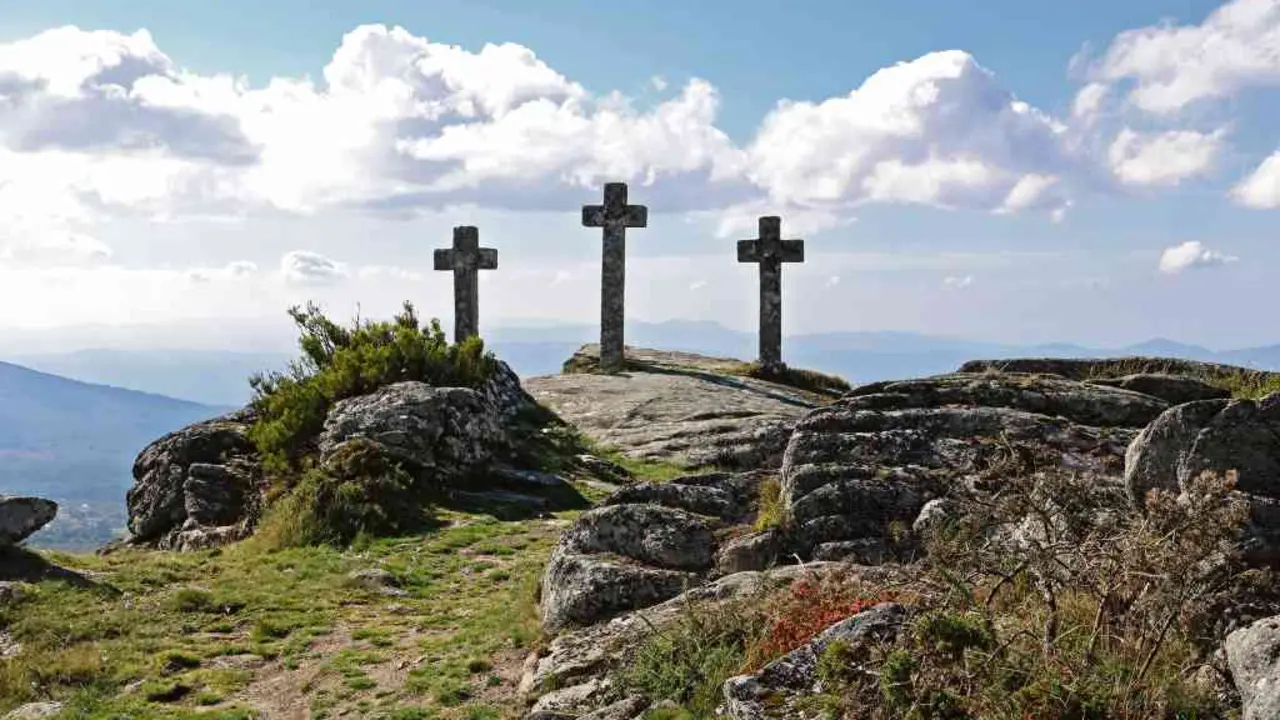 Miradoiro das Tres Cruces.