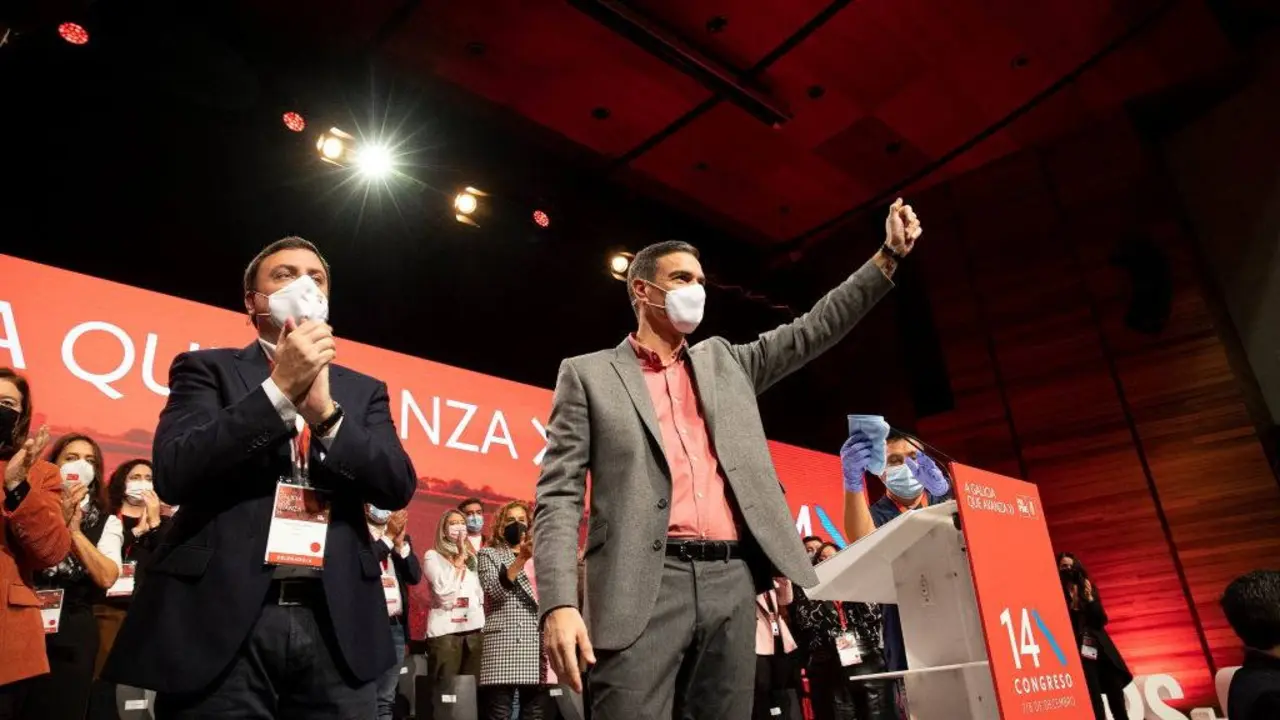 Valent&iacute;n Gonz&aacute;lez Formoso e Pedro S&aacute;nchez (Foto: Arxina).