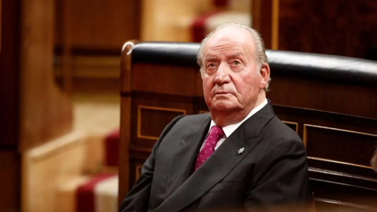O rei em&eacute;rito, Juan Carlos I, nunha das s&uacute;as &uacute;ltimas aparici&oacute;ns no Congreso, en decembro de 2018. (Foto: Eduardo Parra / Europa Press)