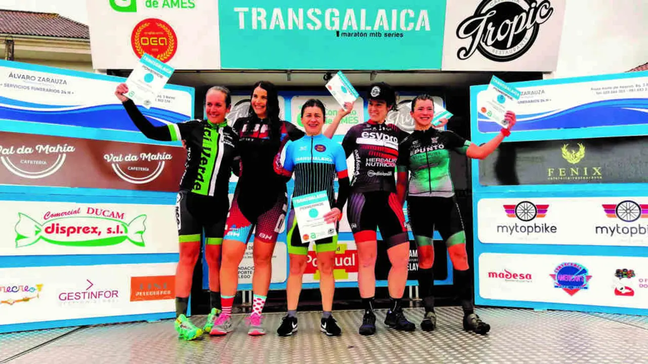 Podio feminino da edici&oacute;n do 9 de febreiro de 2020, encabezado por Isabel Picoaga  (centro).(Foto: Transgalaica).
