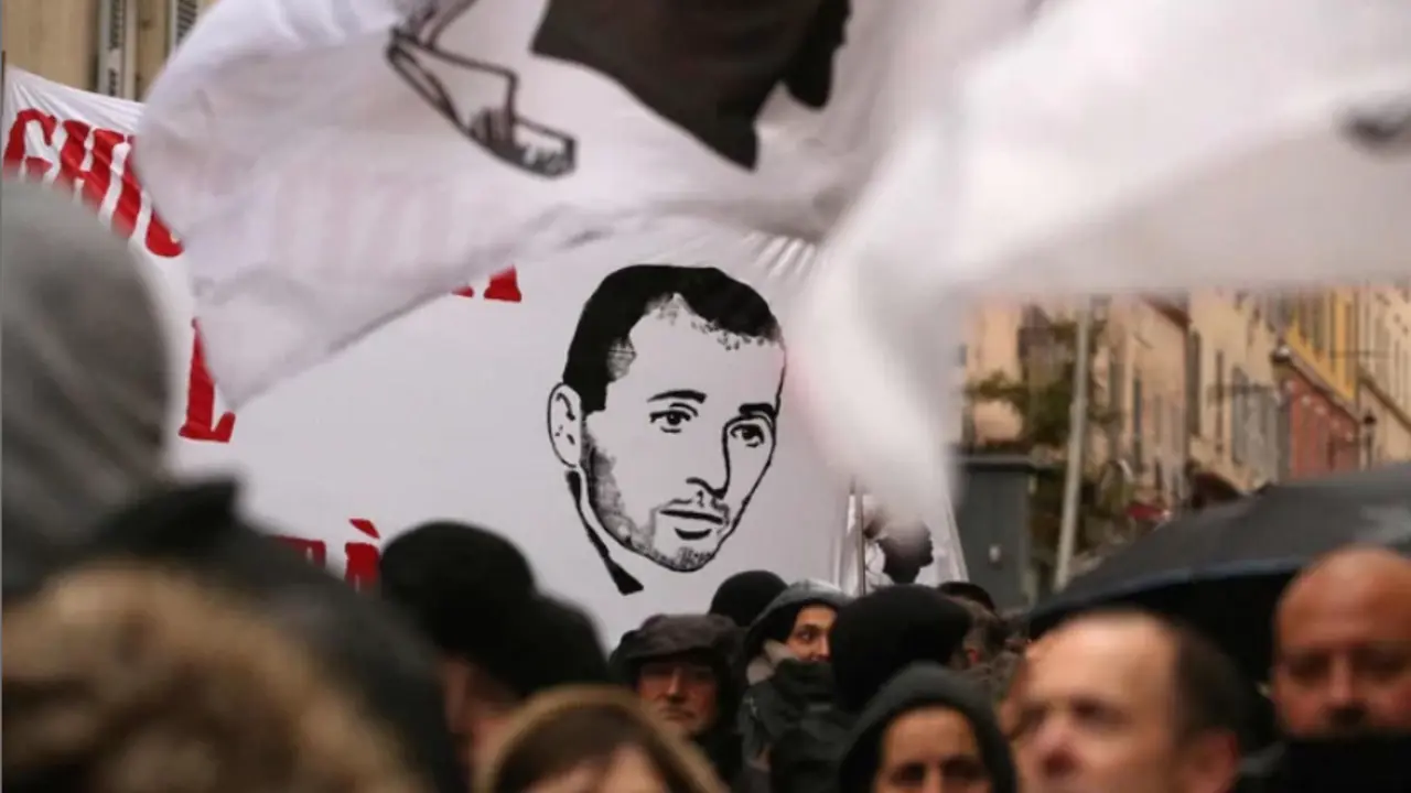 Manifestaci&oacute;n en C&oacute;rsega a prol da liberaci&oacute;n de Yvan Colonna. (Foto: AFP)