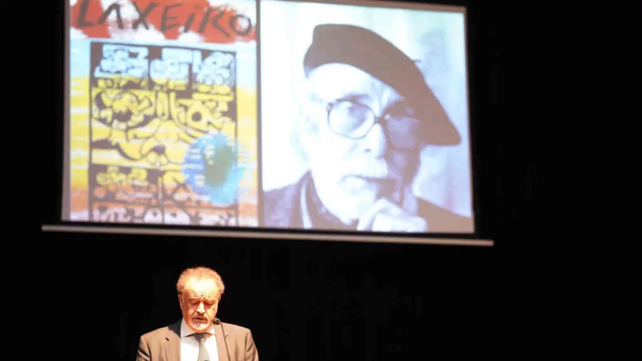 Manuel Quintana Martelo na homenaxe a Laxeiro en Lal&iacute;n.(Foto: Ragba).