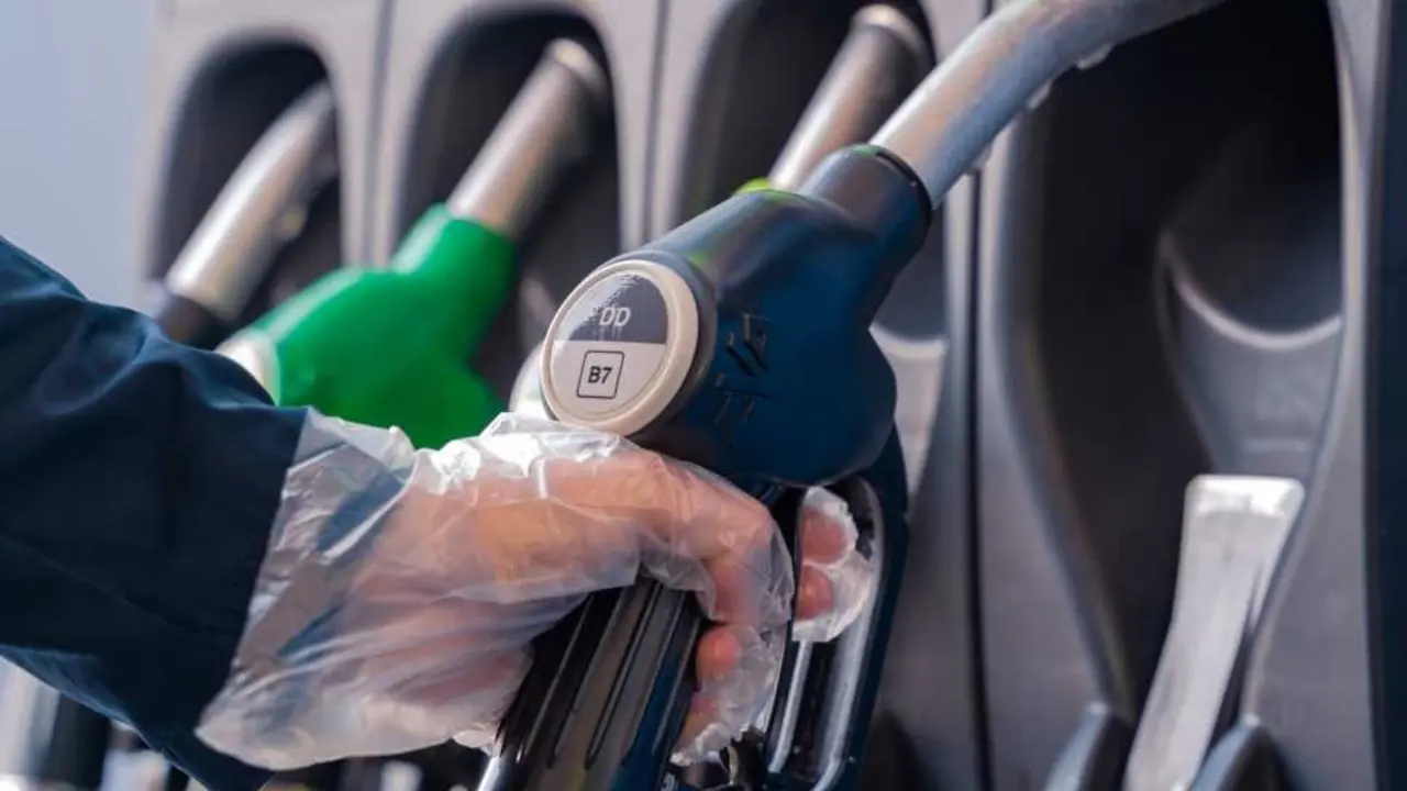 O prezo medio da gasolina subiu 40% nun ano. (Foto: N&oacute;s Diario)