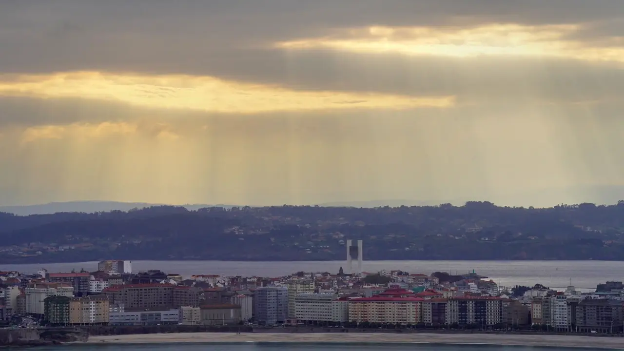 Vista a&eacute;rea da cidade da Coru&ntilde;a. (Foto: &Aacute;lvaro Ballesteros/Europa Press)