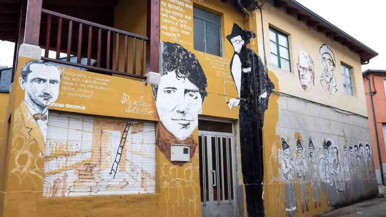 Mural dedicado &aacute;s Letras Galegas en C&oacute;rgomo, Vilamart&iacute;n de Valdeorras, obra de Anxo Baranga.