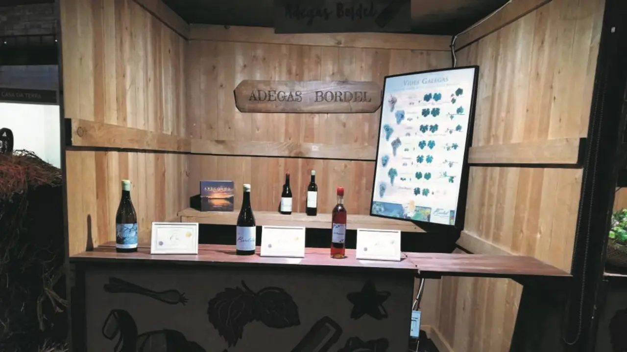 Sala de degustaci&oacute;n e divulgaci&oacute;n da Adega Bordel.