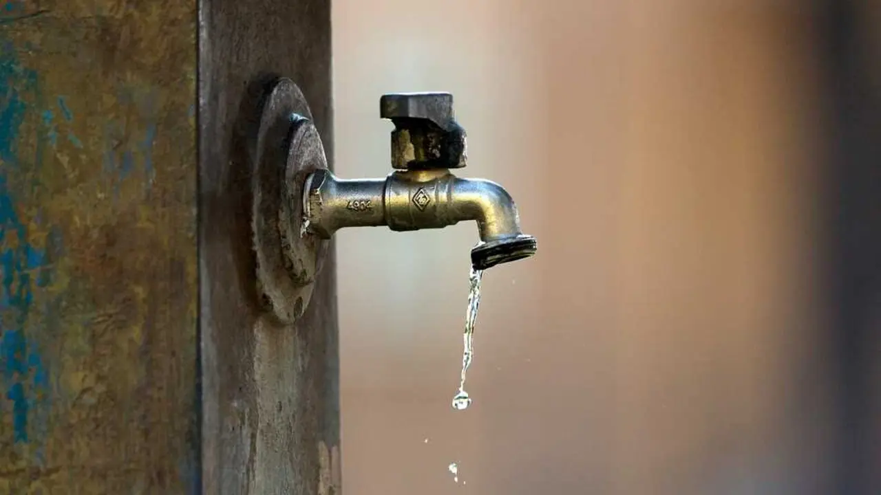 Tam&eacute;n se limita o uso das fontes p&uacute;blicas de Betanzos. (Foto: N&oacute;s Diario)