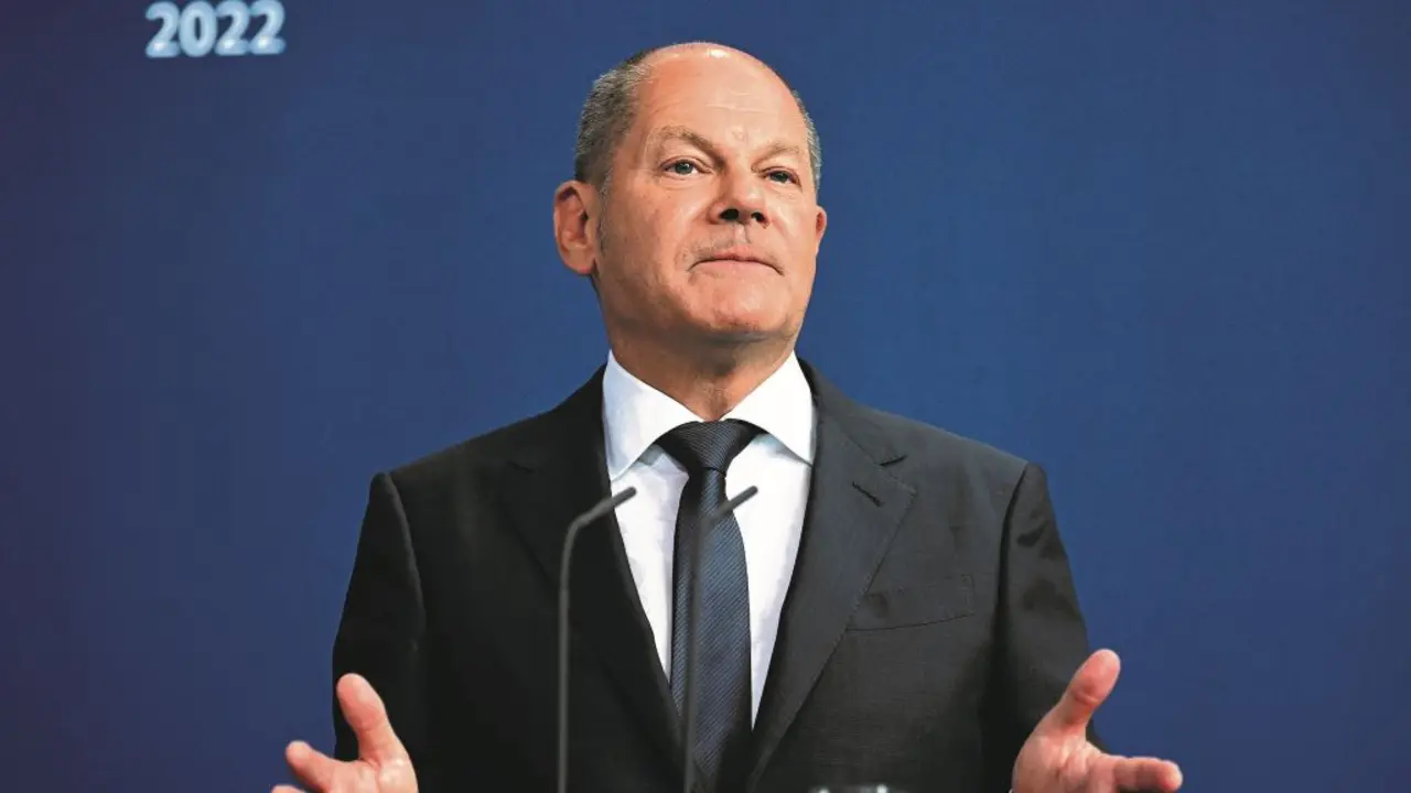 O chanceler de Alema&ntilde;a desde 2021, Olaf Scholz, nunha imaxe de arquivo no marco dunha rolda de prensa na sede do Executivo. (Foto: Britta Pedersen / dpa)