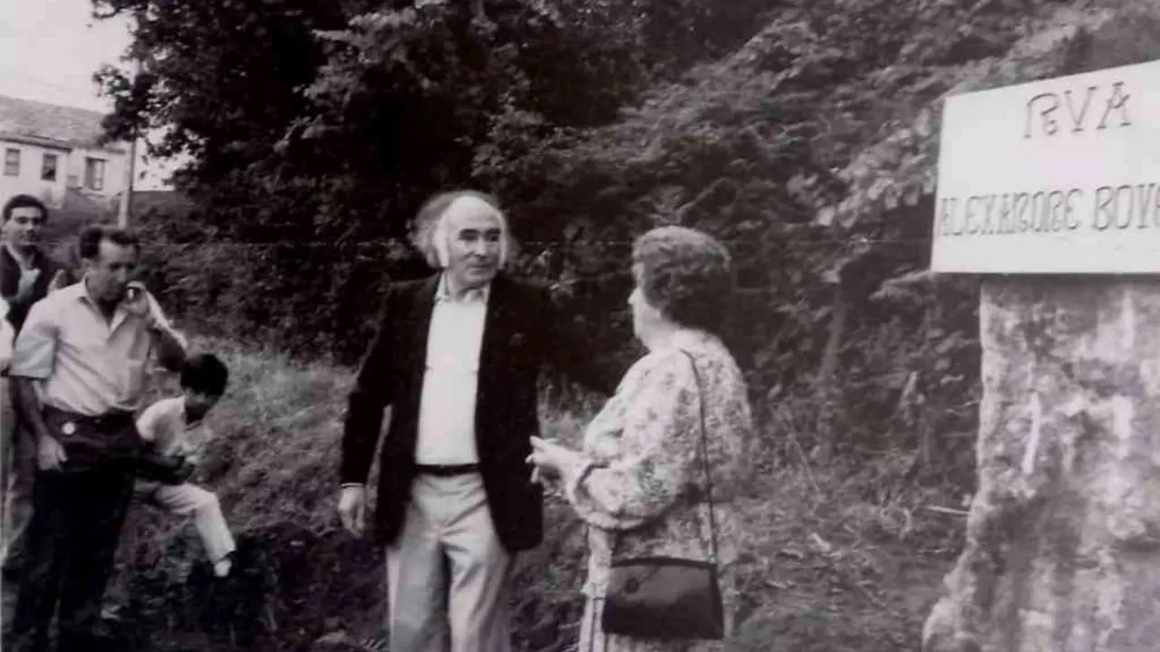 Fernando Pereira e Amalia &Aacute;lvarez na inauguraci&oacute;n da r&uacute;a Alexandre B&oacute;veda. (Foto: N&oacute;s Diario)