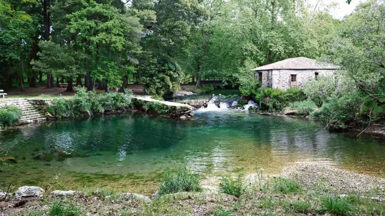 Mu&iacute;&ntilde;o das Aceas e porto no Tamuxe.